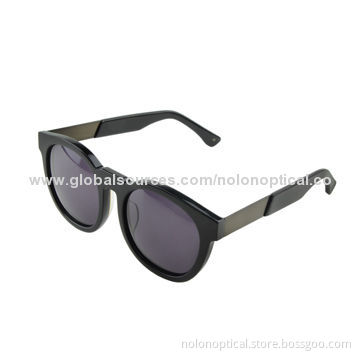 Fashionable high quality acetate women's sunglasses with polarized lens in black, CE/FDA marks